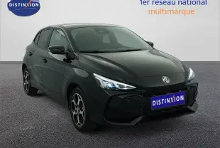 MG3 1.5 L Hybrid+ Pebble Black en 3/4 avant droit avec phares LED et jantes alliage 16 pouces visibles.