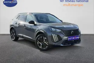 Peugeot e-2008 gris Artense vue 3/4 avant droit avec jantes alu et barres de toit visibles.