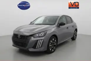 Peugeot 208 Hybrid gris vue 3/4 avant droit, avec calandre noire distinctive et jantes alliage 16 pouces.