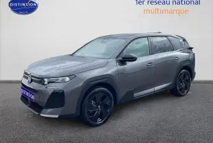 Vue 3/4 avant droite du Citroën C5 Aircross gris platinium avec jantes alliage noires et feux LED.