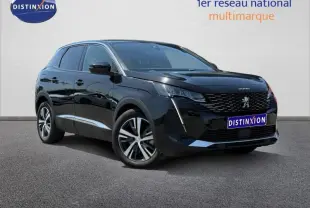 Peugeot 3008 Hybride Rechargeable noir Perla Nera vue 3/4 avant, avec calandre distinctive et jantes alliage.