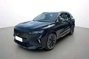 Renault Austral New 200 Esprit Alpine noir étoilé en 3/4 avant droit, avec jantes alu 20 pouces et toit panoramique.