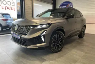 Renault Austral Esprit Alpine 2025 gris satin mat et toit noir, vue 3/4 avant avec jantes noires diamantées